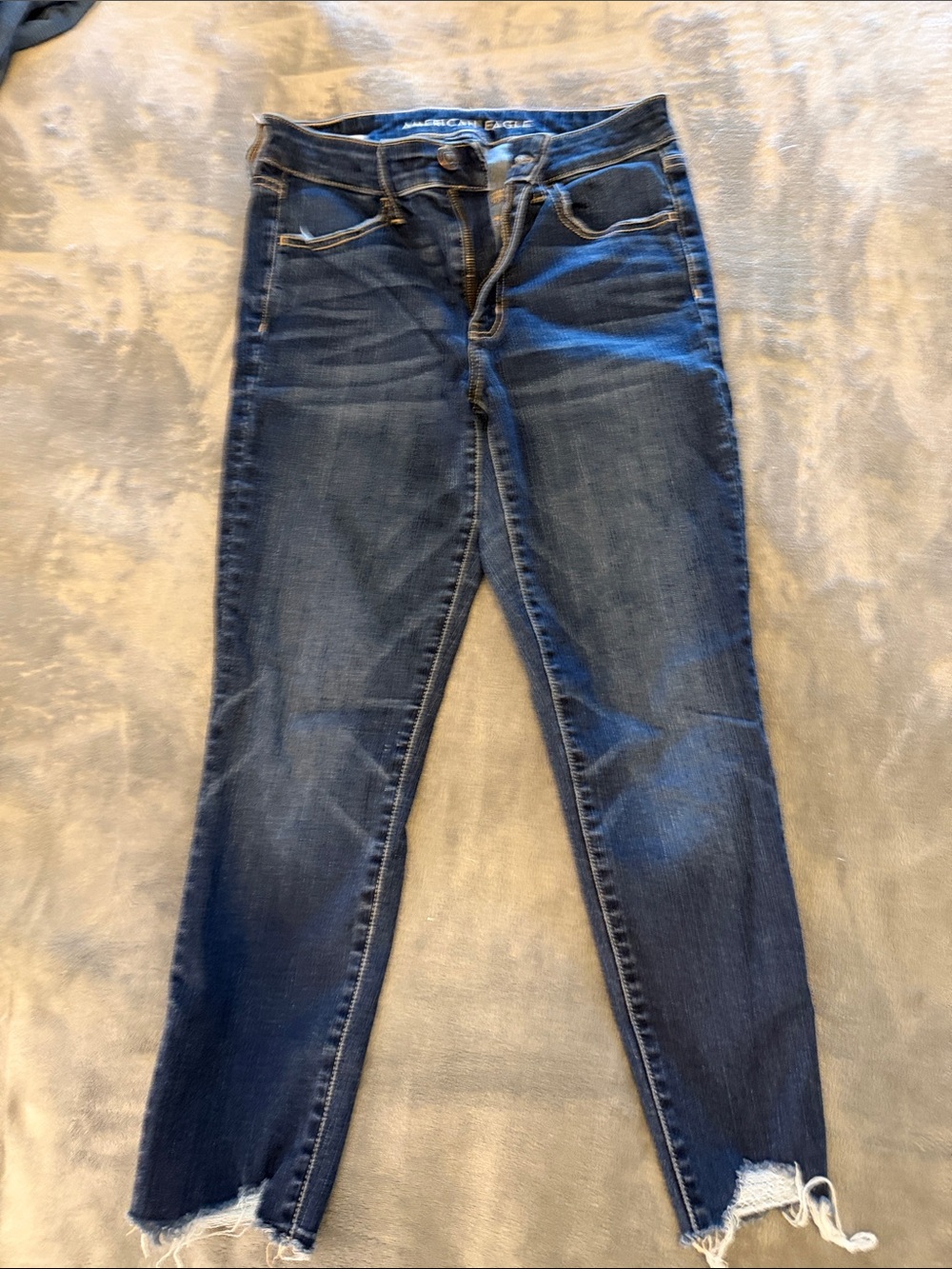American Eagle Outfitters Dark Wash High-Rise Jegging Cropped 6R